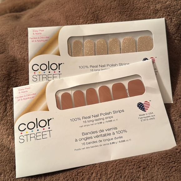 Color street - Picture 1 of 1